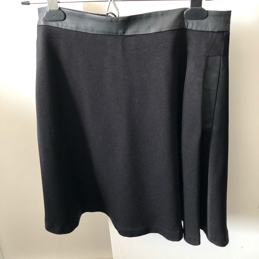 Alice and Olivia leather trimmed skirt
